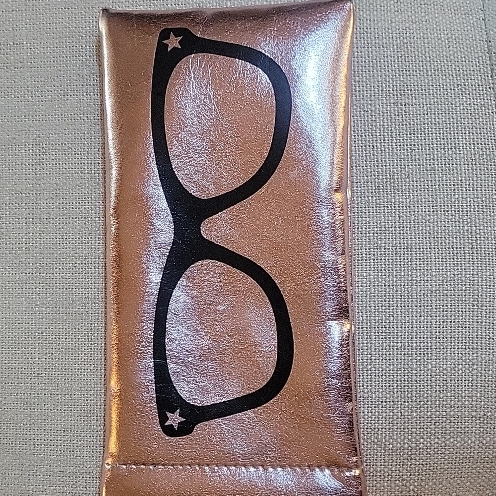 Glasses Case Light Pink Soft Sunglass Case Portable Squeeze Top Eyeglass Case